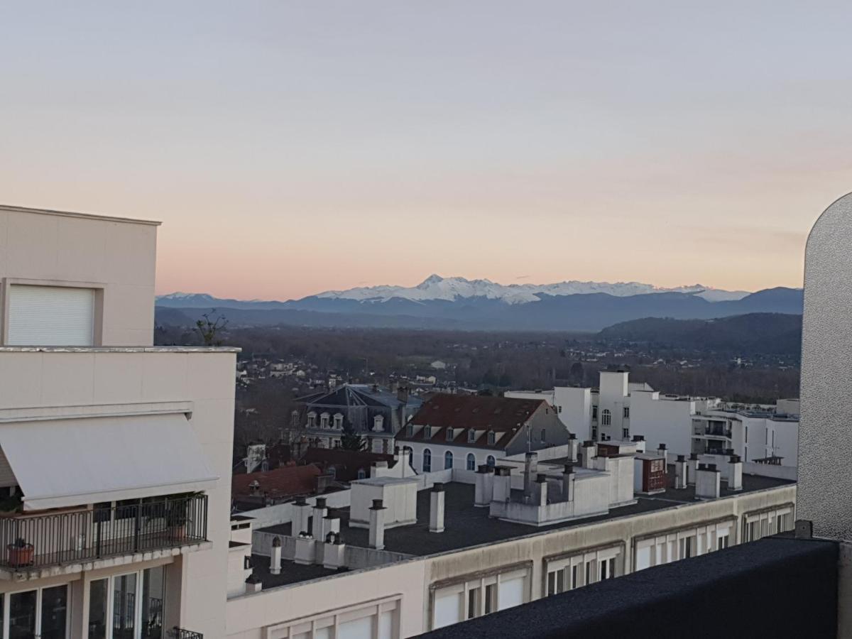 Ultra Centre - Certainement La Plus Belle Vue De Pau Dış mekan fotoğraf
